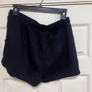 Revamped Summer Shorts With Pockets